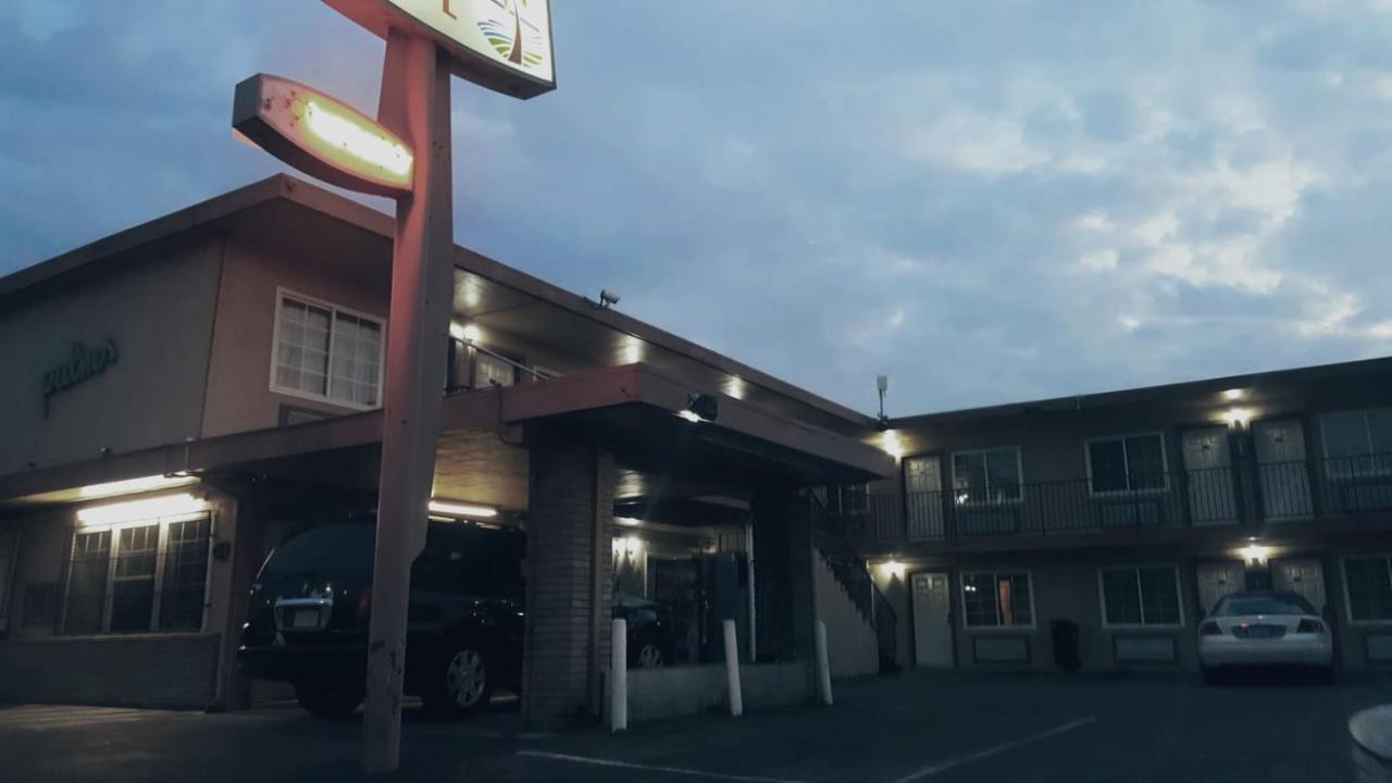 Palms Motel Oakland Exterior photo